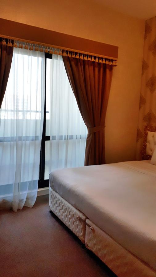 Royal Garden Hotel Dubai Exterior foto